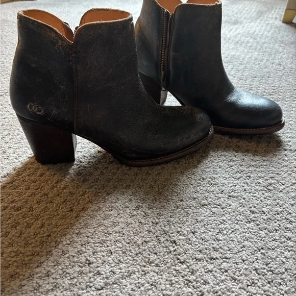 Classic Black Leather Ankle Boots - Picture 6 of 9